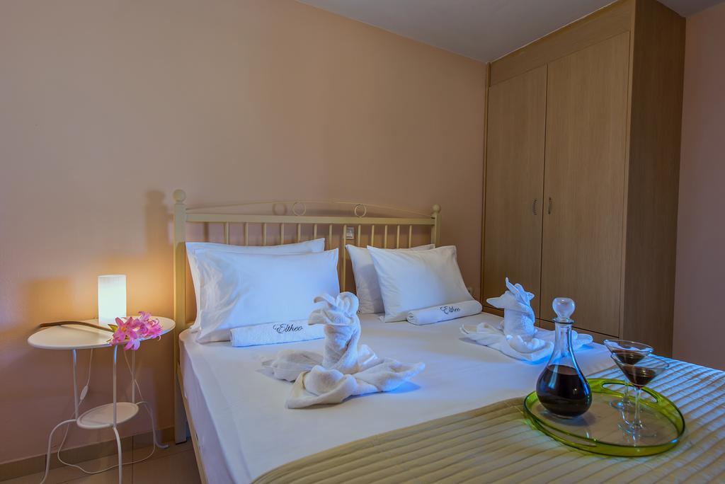 Eltheo Villas Áyios Nikítas Buitenkant foto